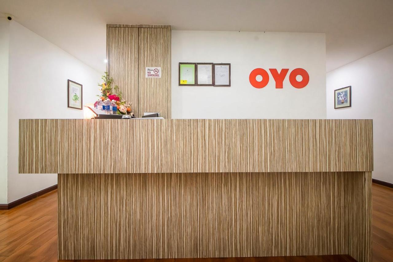 Oyo 90102 7 Days Lodge Sarikei Exterior photo