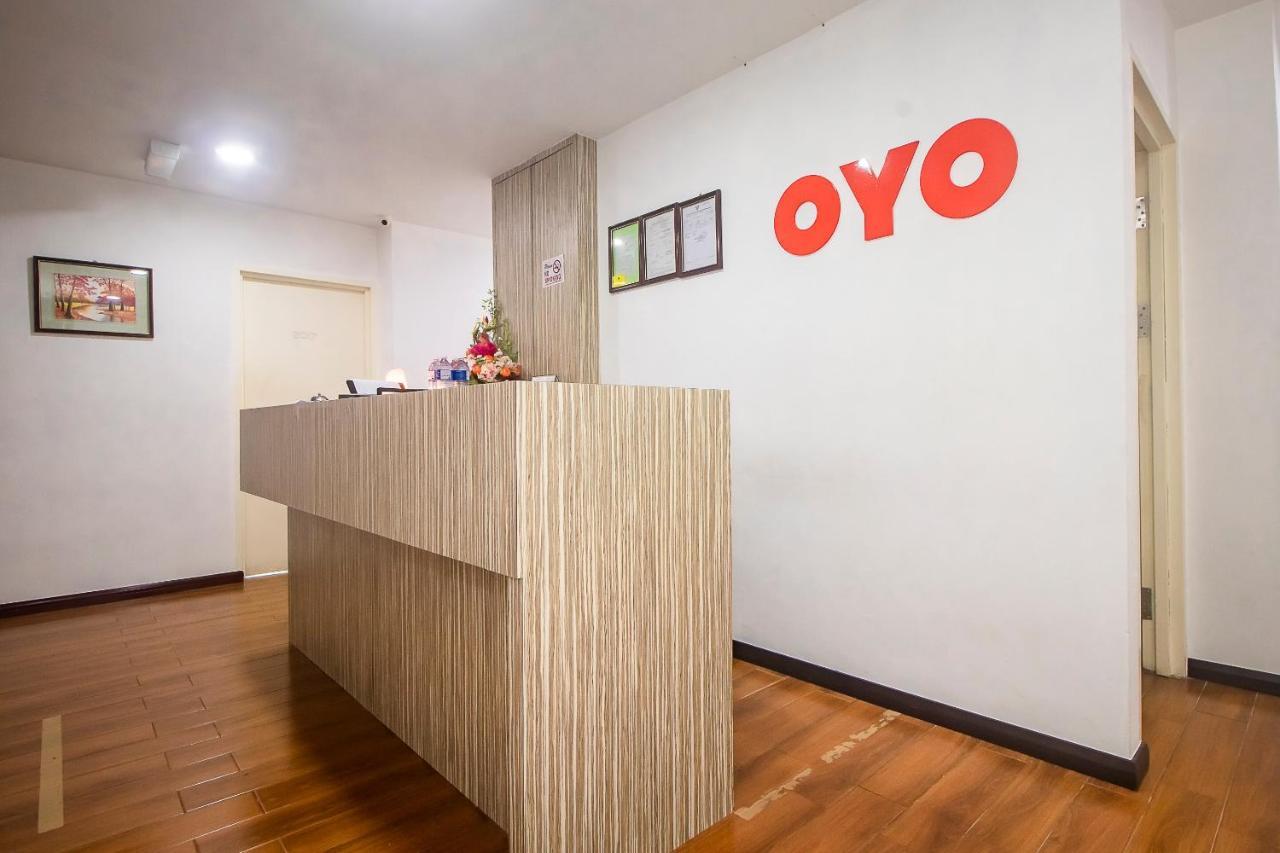 Oyo 90102 7 Days Lodge Sarikei Exterior photo